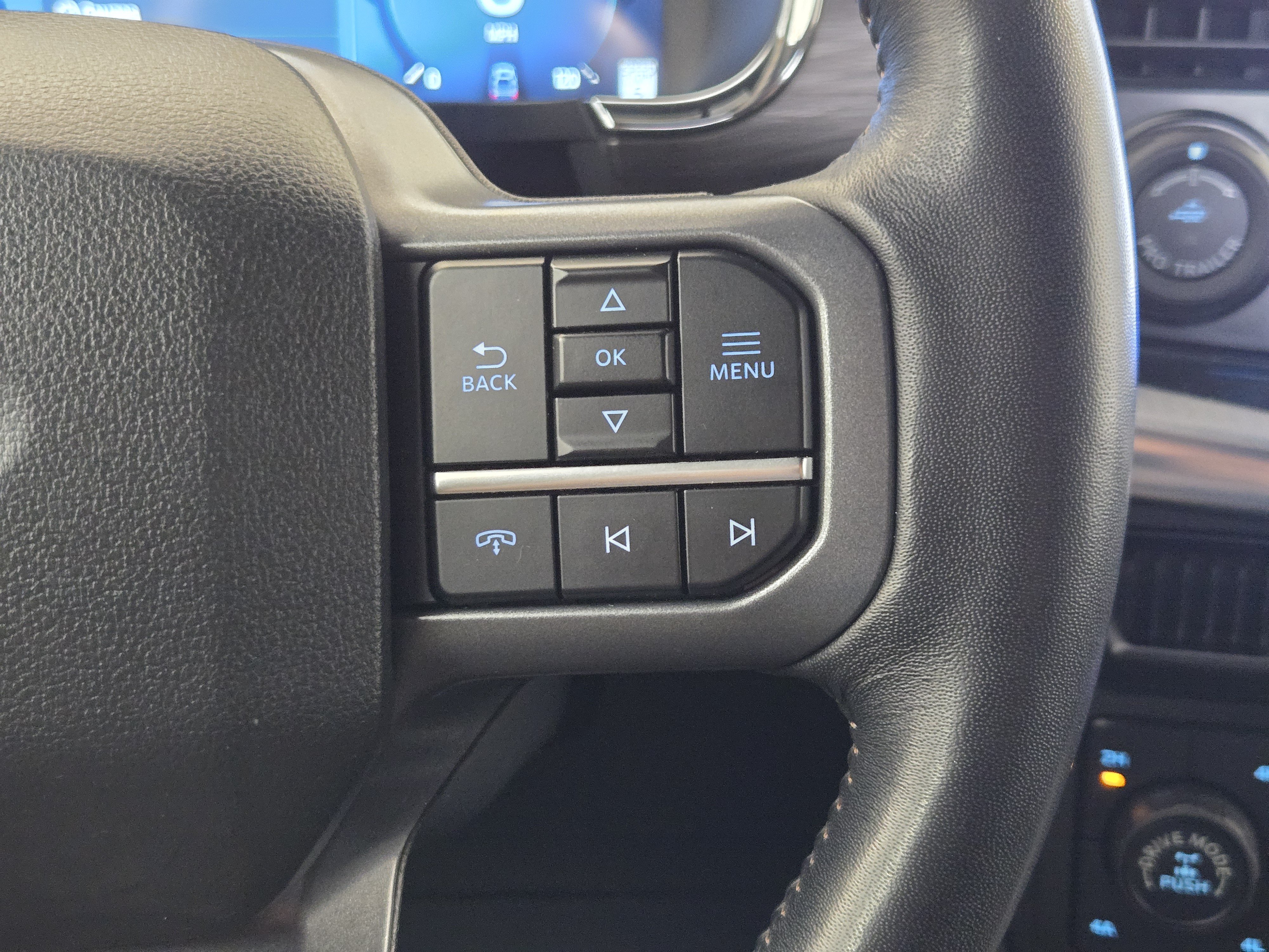 Certified 2024 Ford F150 Lariat w/ FX4 Off-Road Package AWD/4WD image 28
