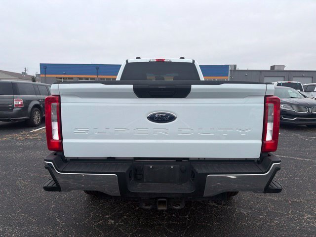 Certified 2025 Ford F350 XLT AWD/4WD image 4