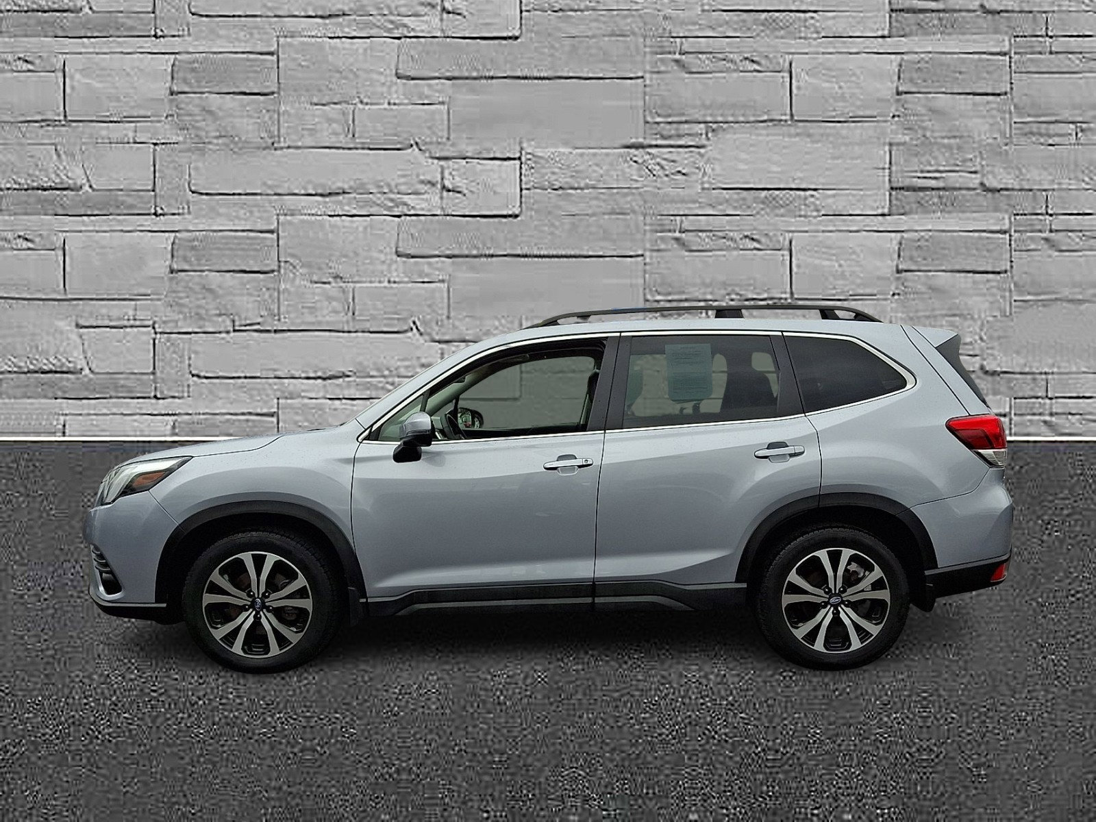 Used 2023 Subaru Forester Limited w/ Popular Package #2 AWD/4WD image 6