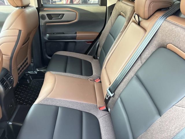 Certified 2025 Ford Bronco Sport Outer Banks w/ Outer Banks Tech Package+ AWD/4WD image 17