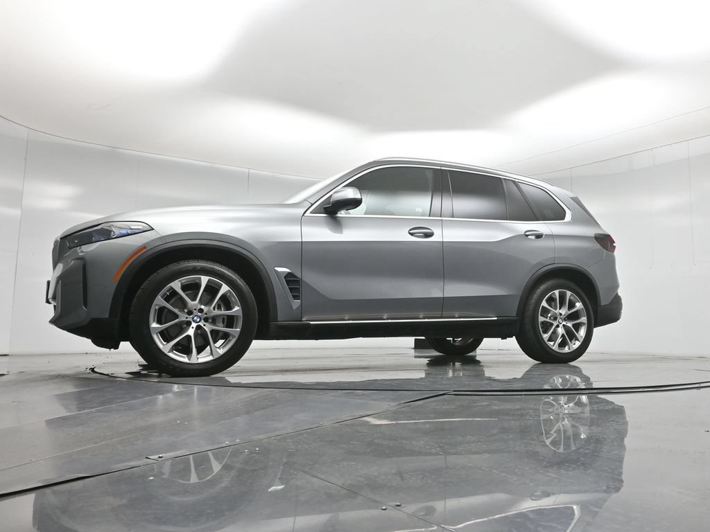 Used 2024 BMW X5 xDrive40i AWD/4WD image 8