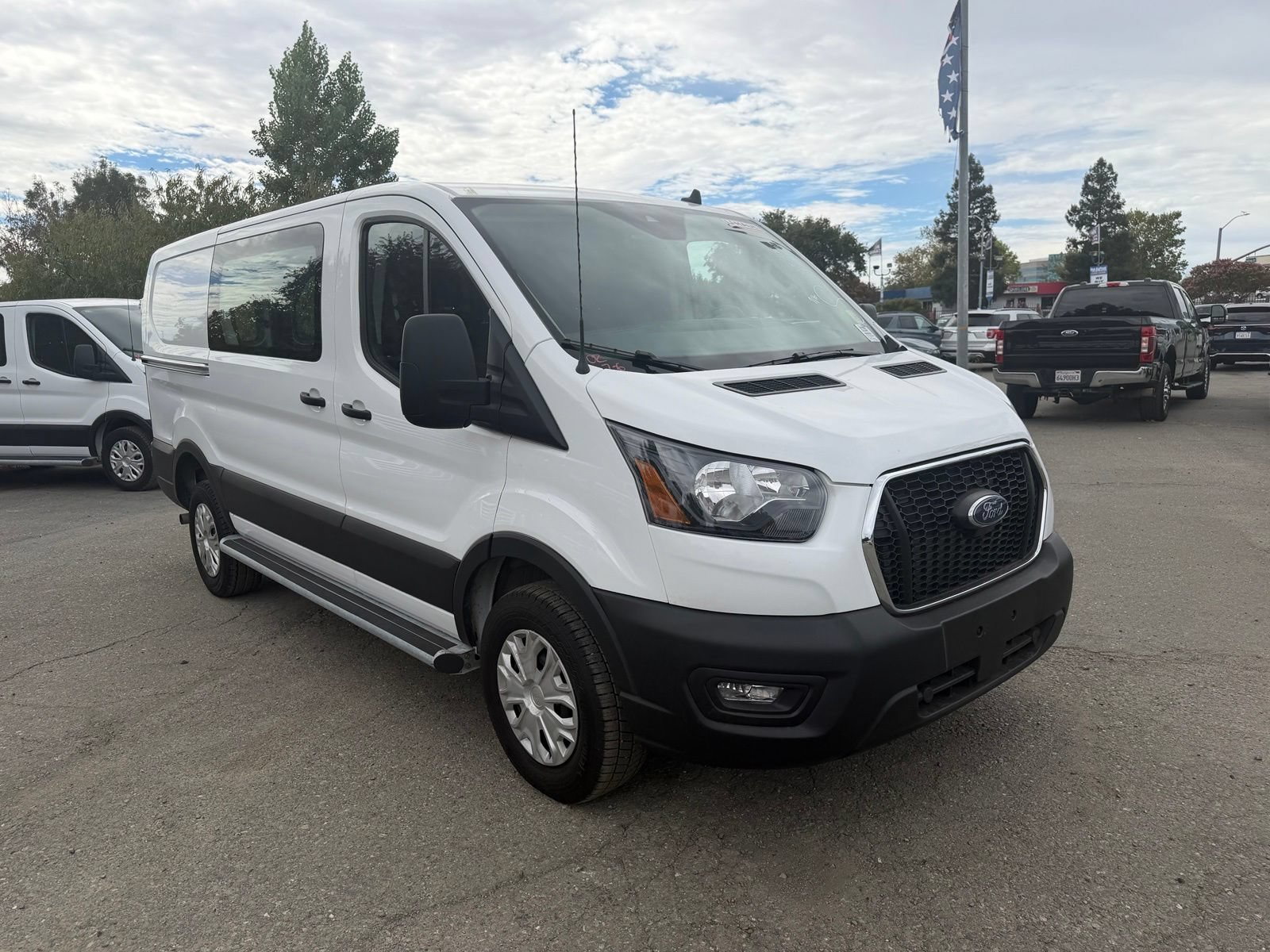 Certified 2025 Ford Transit 250 Low Roof w/ Exterior Upgrade Package RWD image 7