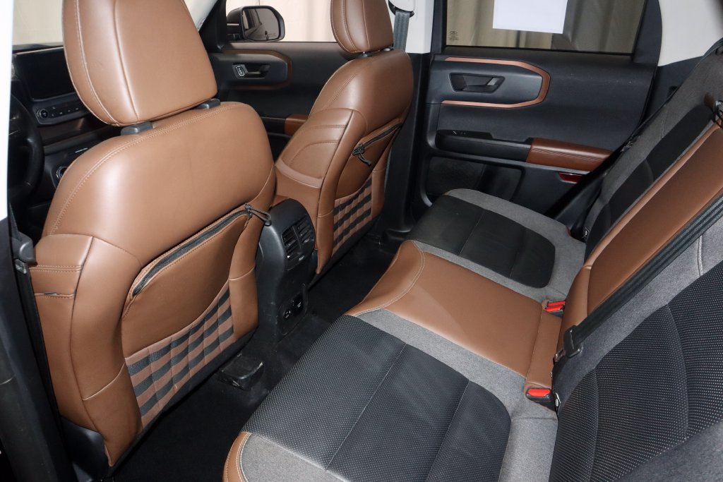 Certified 2021 Ford Bronco Sport Outer Banks AWD/4WD image 21