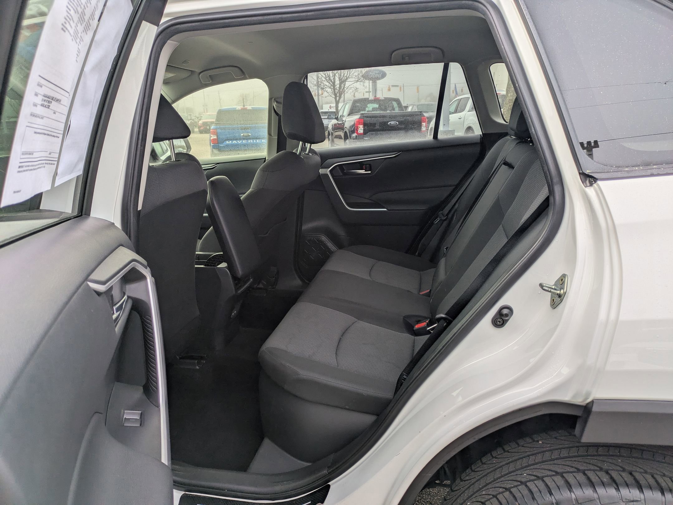 Used 2024 Toyota RAV4 XLE image 28