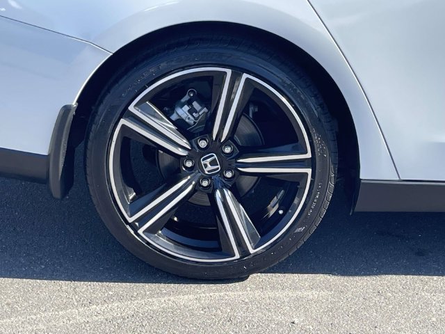 Used 2024 Honda Accord Sport image 7