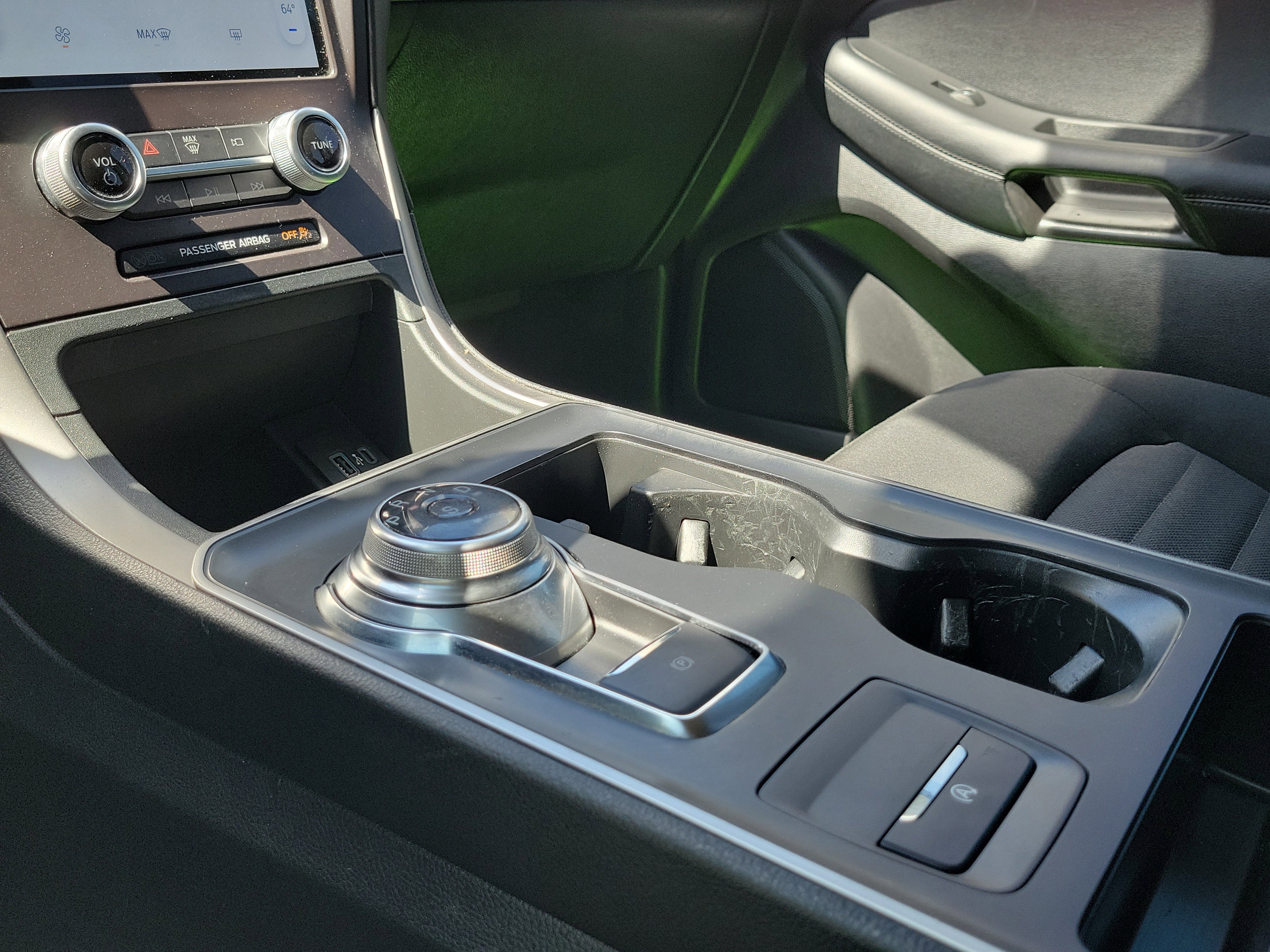 Certified 2021 Ford Edge SE FWD image 26