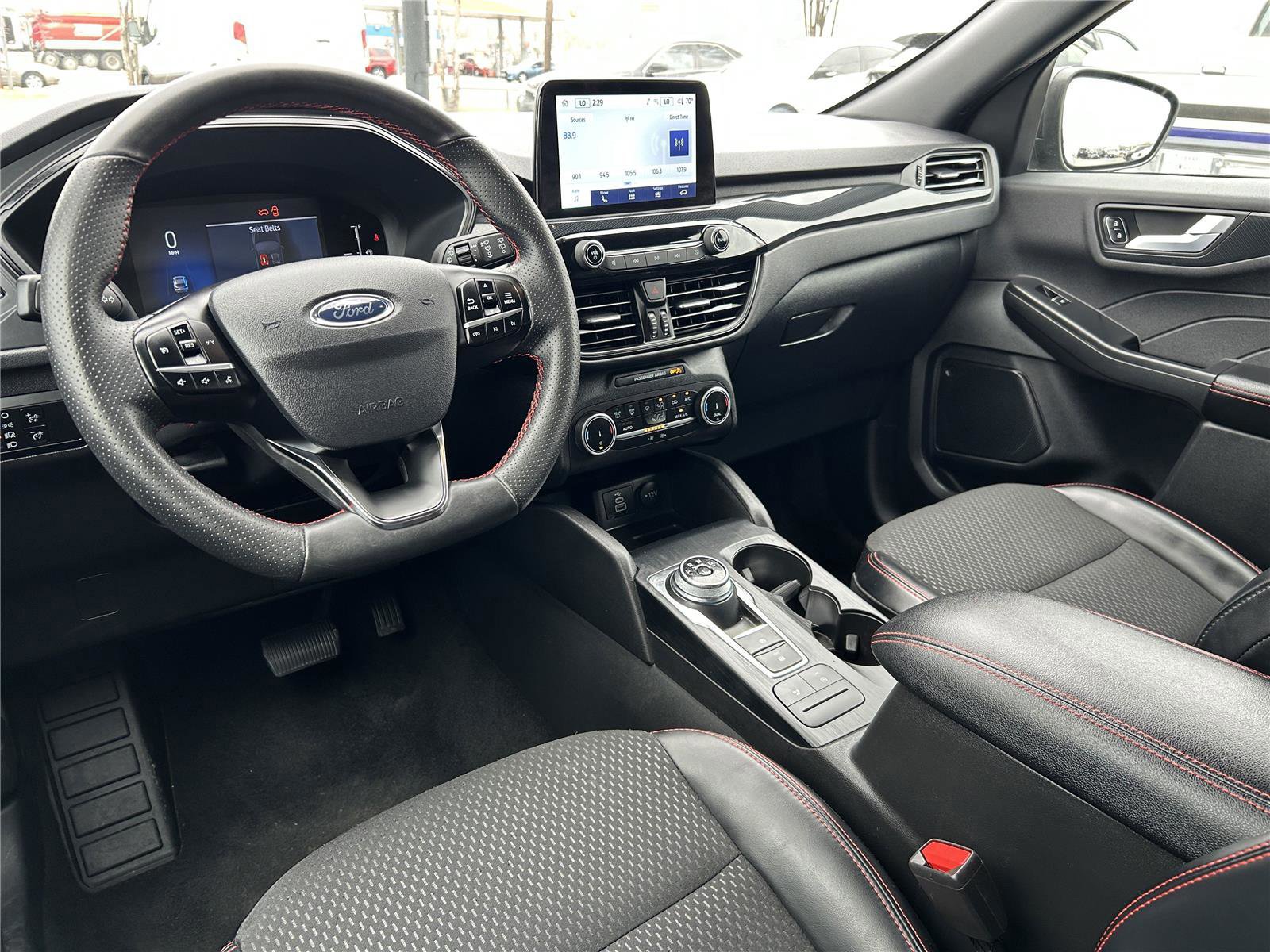 Certified 2025 Ford Escape ST-Line image 28