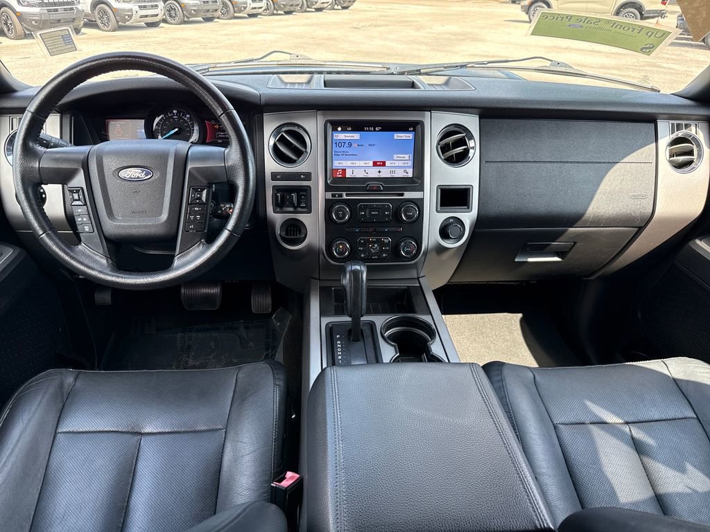 Certified 2017 Ford Expedition XLT w/ Equipment Group 202A image 5