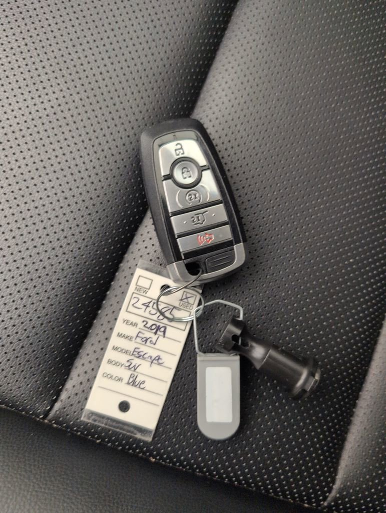 Certified 2020 Ford Escape SEL image 46