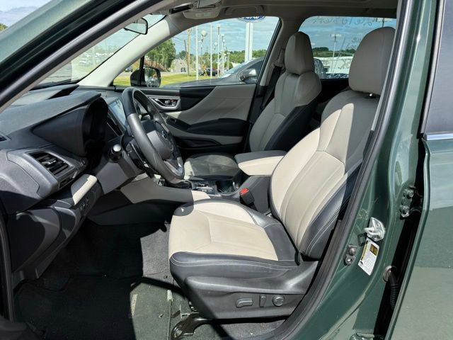 Used 2023 Subaru Forester Limited AWD/4WD image 17