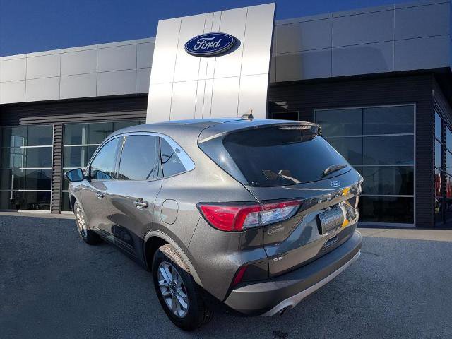 Certified 2020 Ford Escape SE image 3