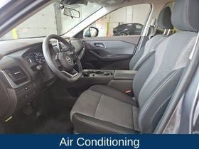 Used 2023 Nissan Rogue SV AWD/4WD image 11