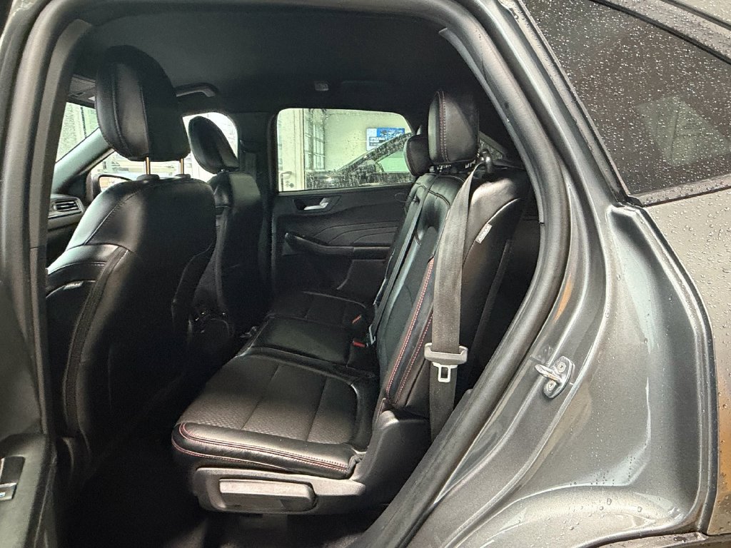 Certified 2025 Ford Escape ST-Line FWD image 11