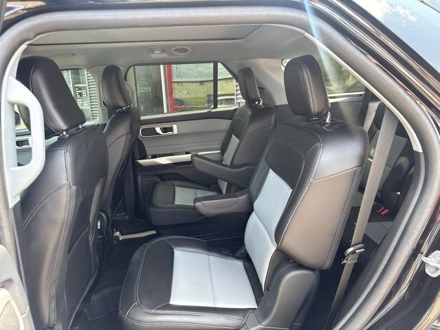 Certified 2023 Ford Explorer XLT w/ Equipment Group 202A AWD/4WD image 44