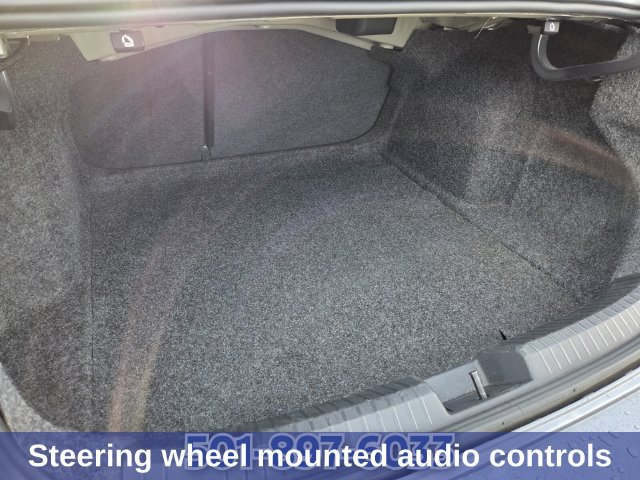 Used 2025 Volkswagen Jetta SE FWD image 15