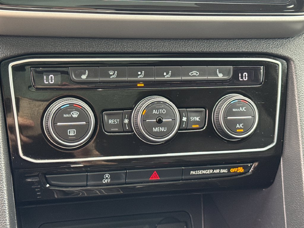 Used 2022 Volkswagen Atlas SEL AWD/4WD image 46