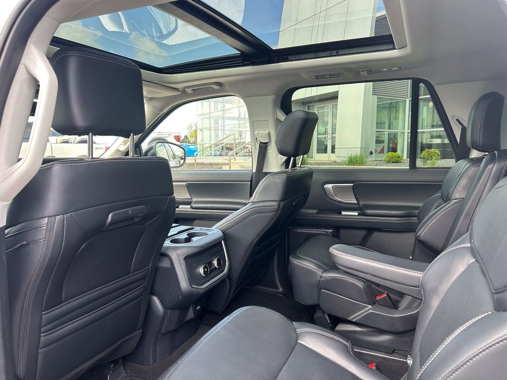 Certified 2025 Ford Expedition Max Platinum AWD/4WD image 14