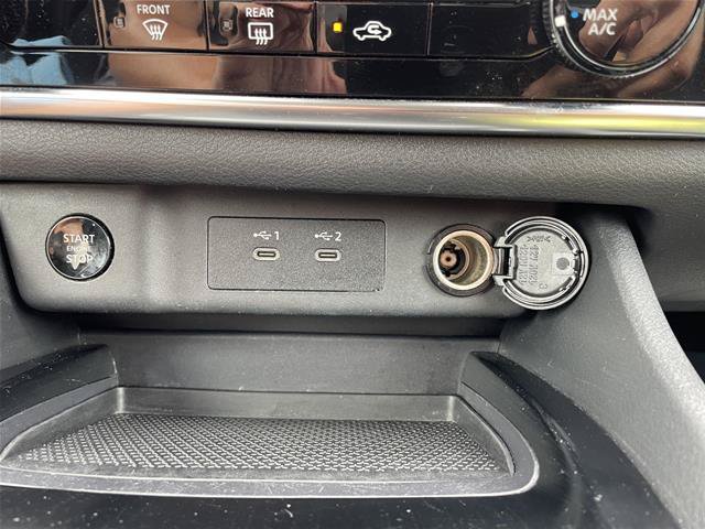Used 2024 Nissan Rogue S AWD/4WD image 27