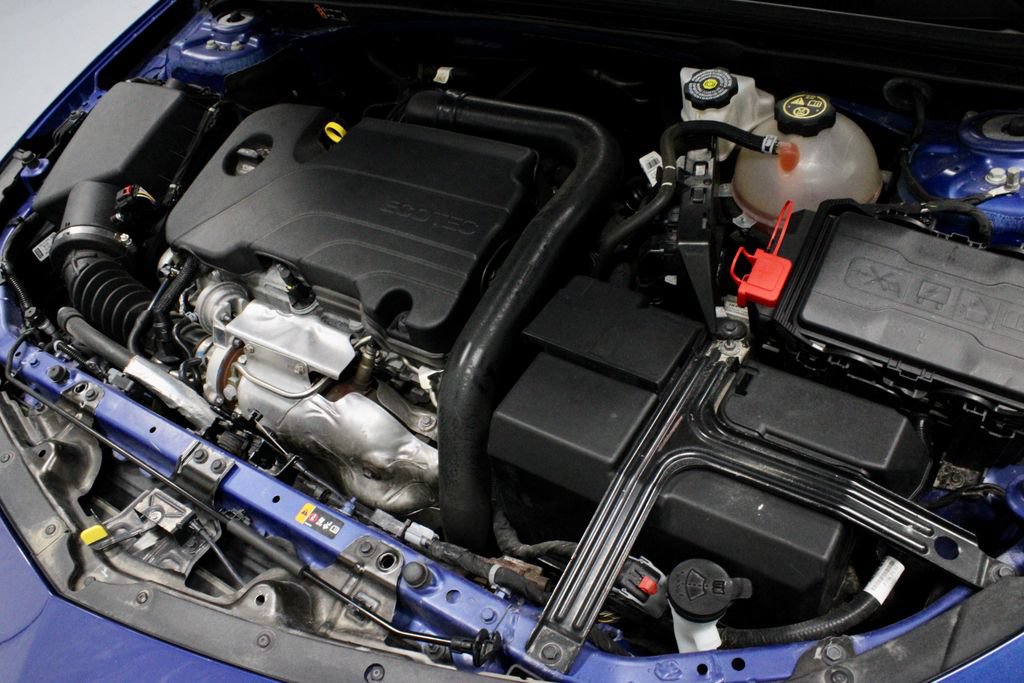 Used 2023 Chevrolet Malibu LT FWD image 18