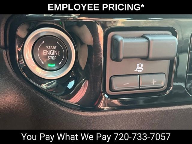 Used 2024 Chevrolet Silverado 2500 High Country w/ High Country Premium Package AWD/4WD image 38