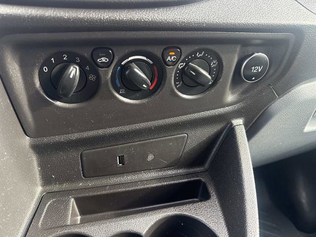 Certified 2018 Ford Transit 250 130 Low Roof image 21