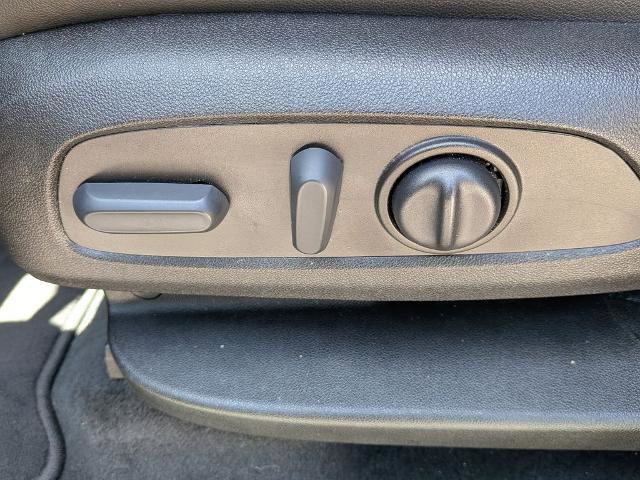 Used 2022 Chevrolet Traverse High Country image 18