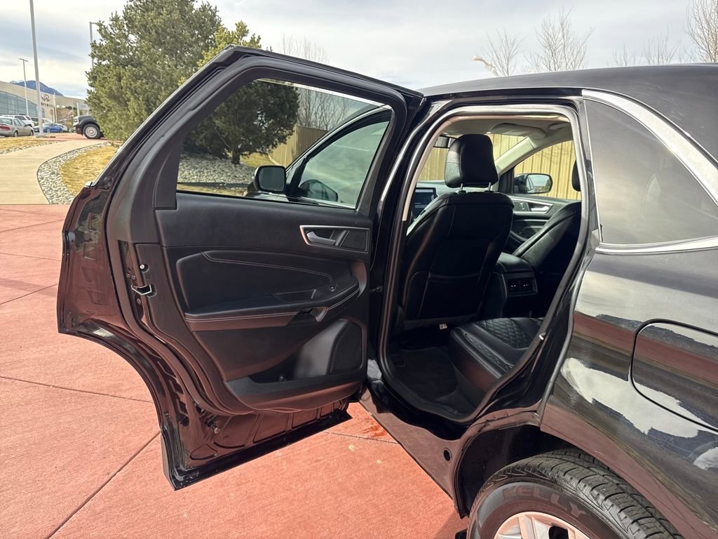 Certified 2024 Ford Edge Titanium AWD/4WD image 18