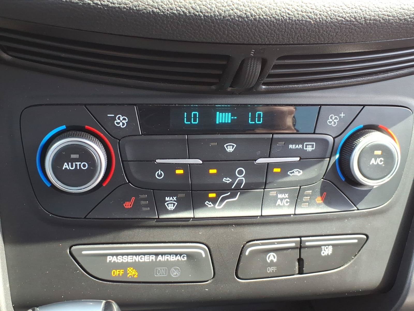 Certified 2018 Ford Escape SEL AWD/4WD image 16