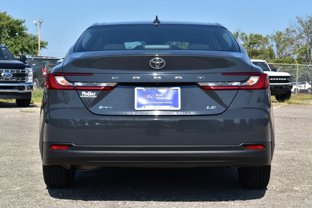 Used 2025 Toyota Camry LE FWD image 8