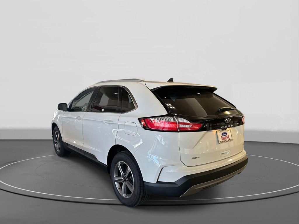 Certified 2024 Ford Edge SEL w/ Convenience Package image 2