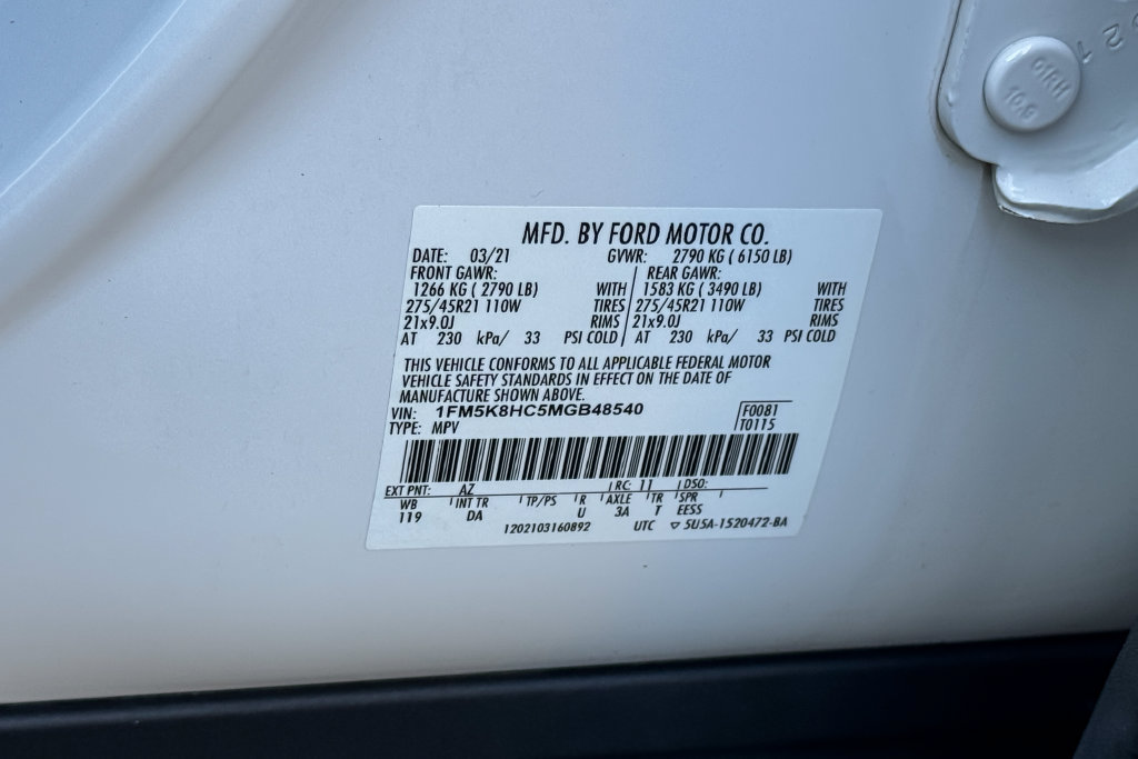 Certified 2021 Ford Explorer Platinum w/ Equipment Group 601A AWD/4WD image 32