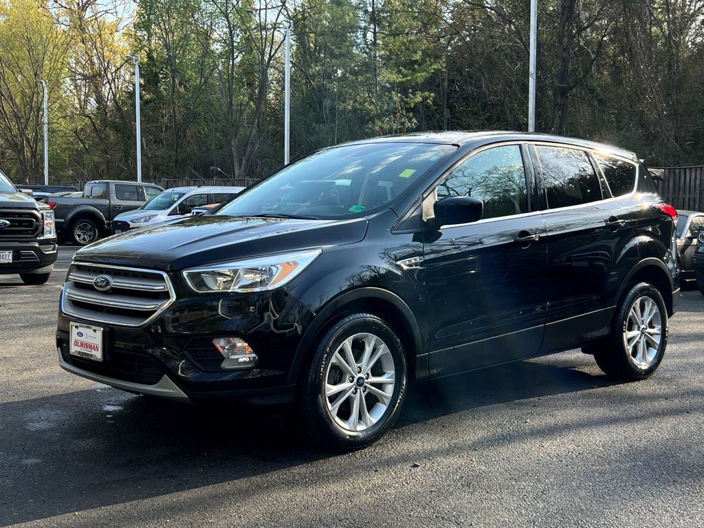 Certified 2019 Ford Escape SE FWD image 3