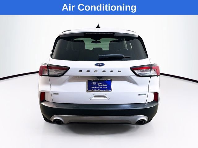 Certified 2020 Ford Escape SE image 4