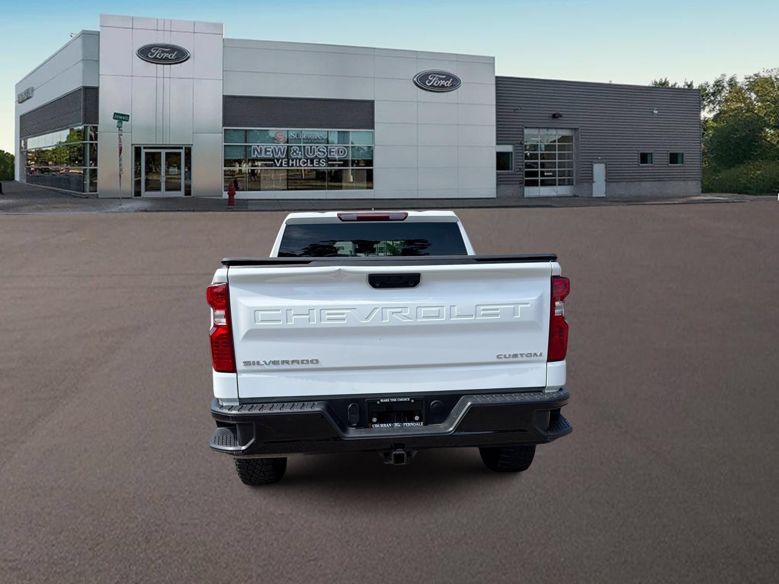 Used 2022 Chevrolet Silverado 1500 Custom Trail Boss AWD/4WD image 10