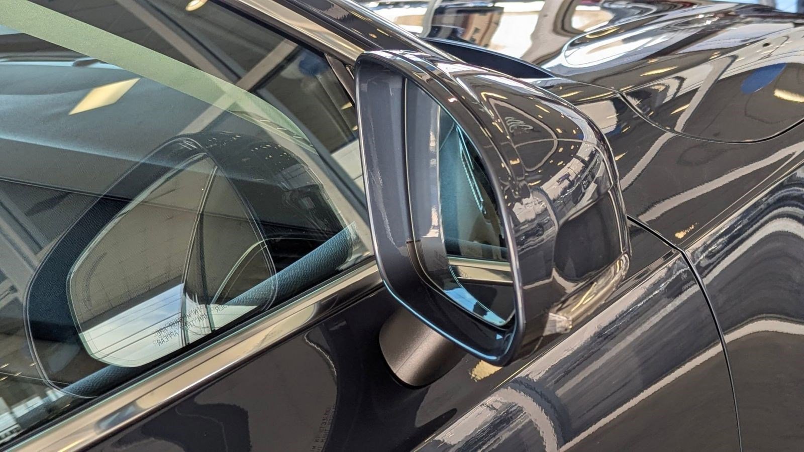 Used 2021 Volvo XC90 T6 Momentum w/ Advanced Package image 21