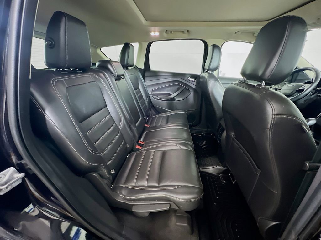 Certified 2019 Ford Escape Titanium AWD/4WD image 34