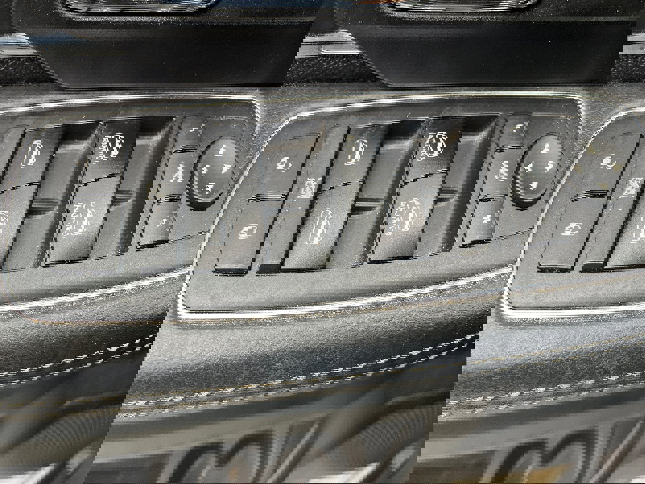 Used 2017 RAM 1500 Laramie w/ Convenience Group image 22