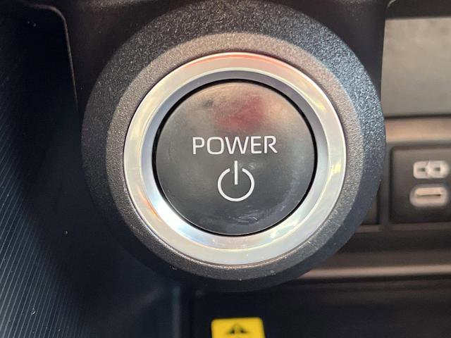 Used 2023 Toyota Venza XLE image 24