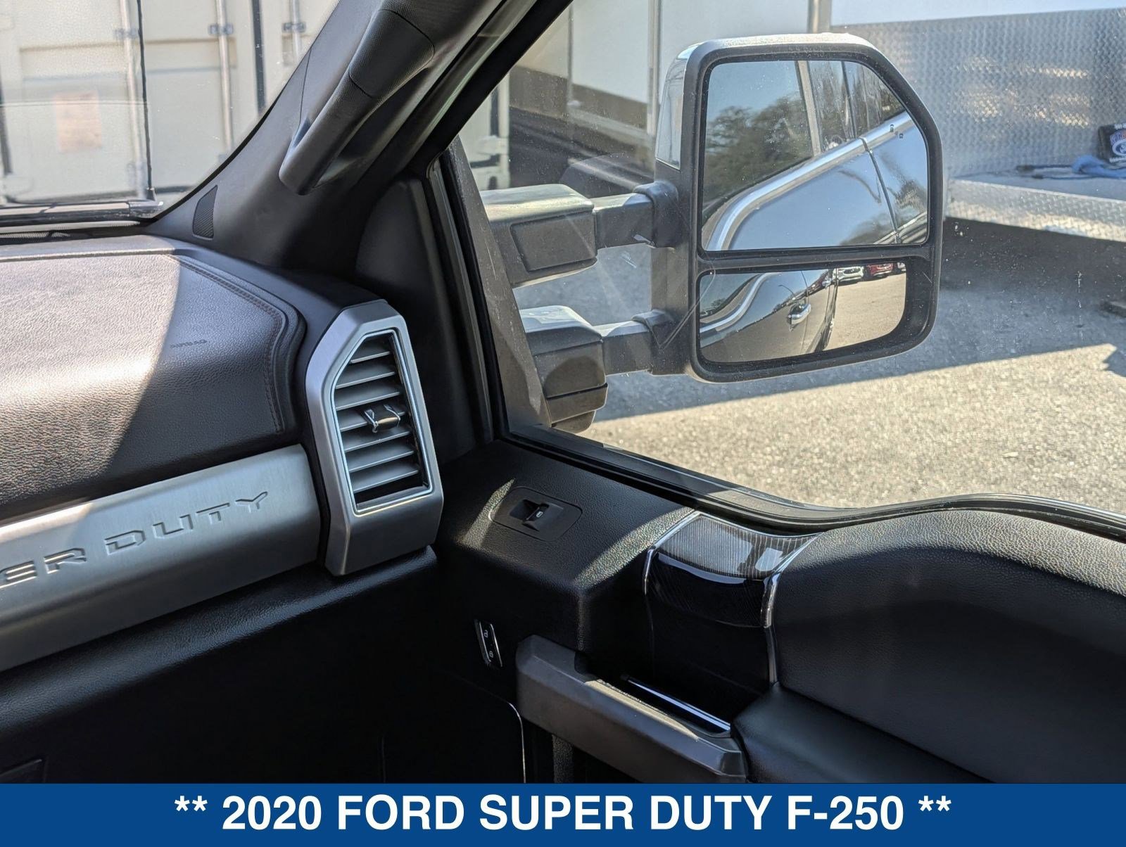 Certified 2020 Ford F250 Platinum w/ FX4 Off-Road Package image 18