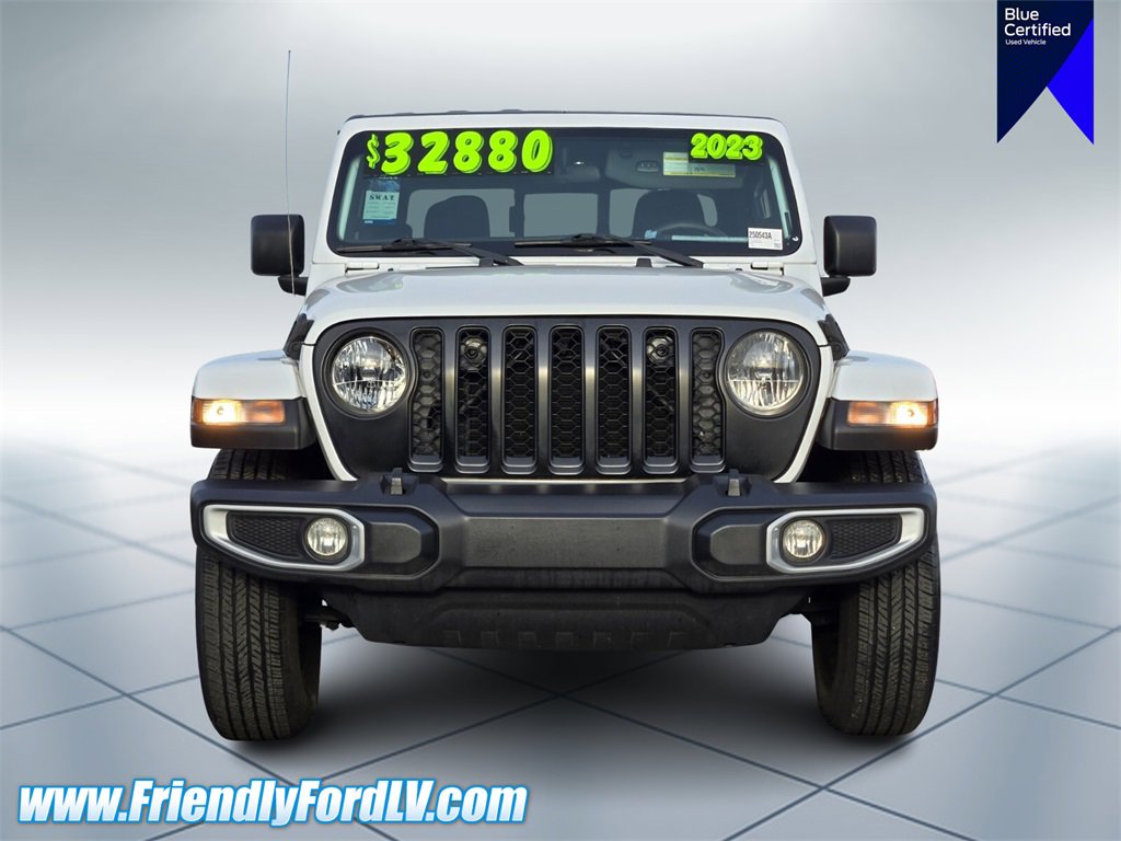 Used 2023 Jeep Gladiator Sport image 7
