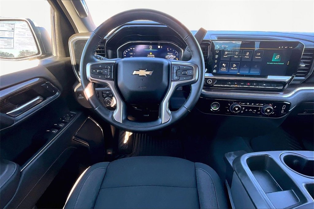 Used 2023 Chevrolet Silverado 1500 LT image 5