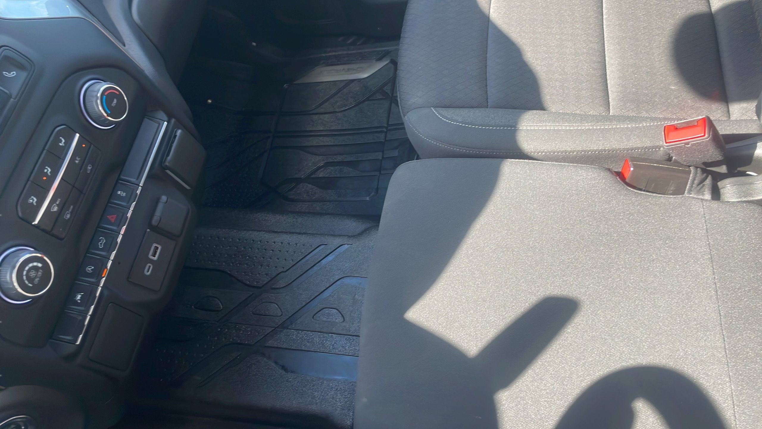 Used 2024 Chevrolet Silverado 1500 Custom AWD/4WD image 23