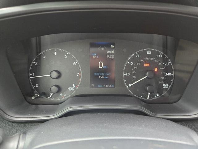 Used 2023 Toyota Corolla LE image 29