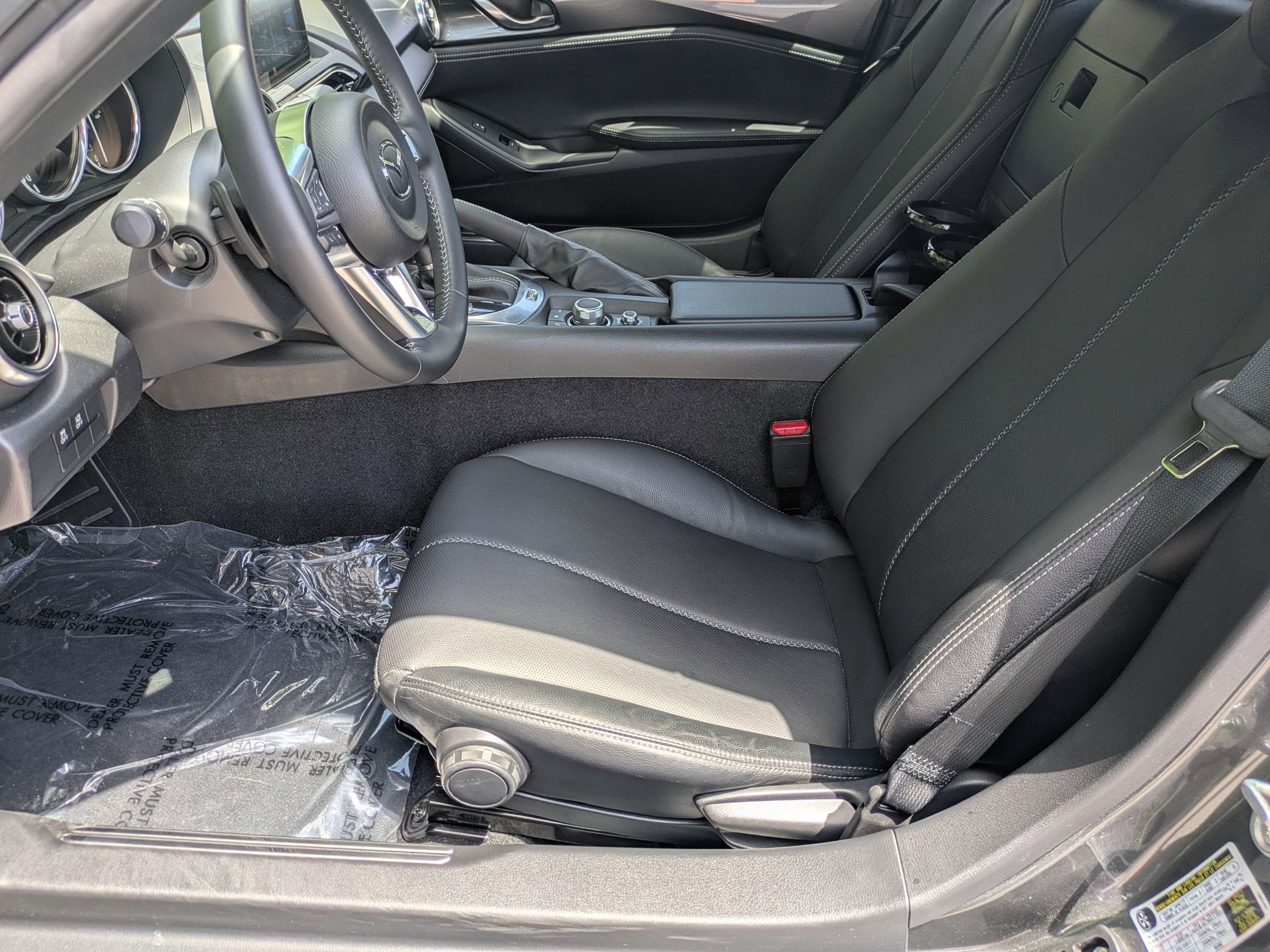 Used 2023 MAZDA MX-5 Miata Grand Touring RWD image 12