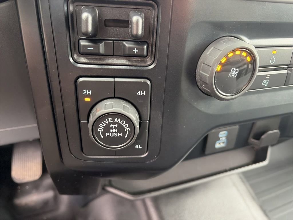 Certified 2022 Ford F150 XL w/ Equipment Group 101A High image 18