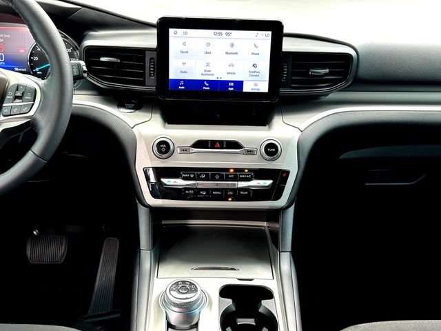 Certified 2023 Ford Explorer XLT RWD image 28