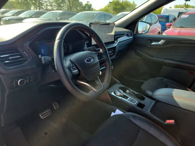 Certified 2024 Ford Escape ST-Line w/ Tech Pack #1 AWD/4WD image 14