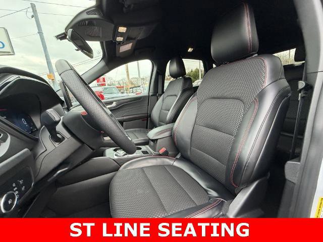 Certified 2025 Ford Escape ST-Line Select w/ Tech Pack #2 image 15