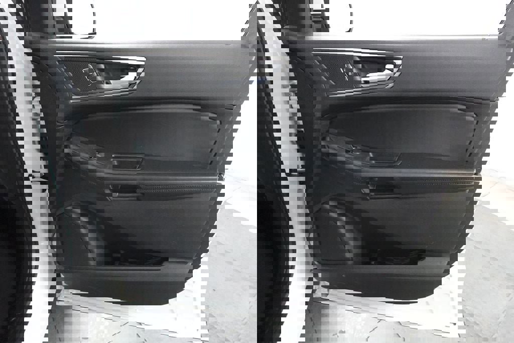 Certified 2022 Ford Edge SEL w/ Convenience Package AWD/4WD image 30