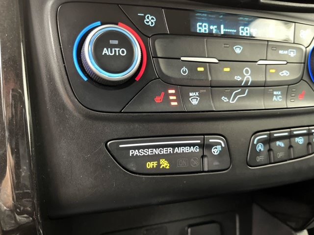 Certified 2019 Ford Escape Titanium w/ U9j03 - Titanium Tow Package AWD/4WD image 22